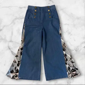 정가 3만 엔 그레이스 콘티넨탈 배기 사이드 디자인 데님