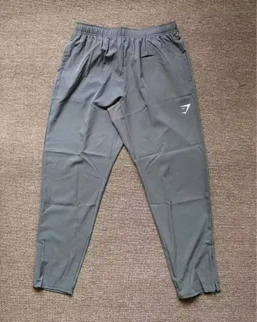 GYMSHARK 슬림핏 롱 팬츠