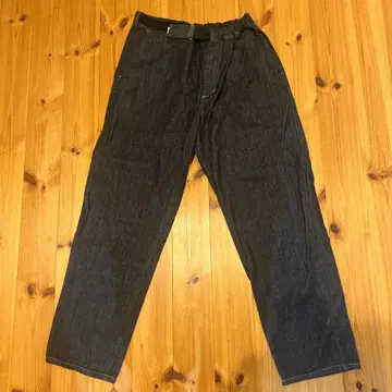 그라프 페이퍼 graphpaper 배기 데님