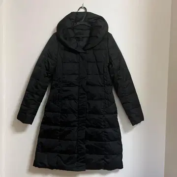 더마 컬렉션 블랙 다운 코트