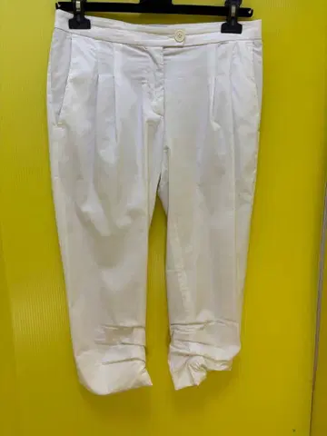 MOSCHINO 화이트 플리츠 팬츠