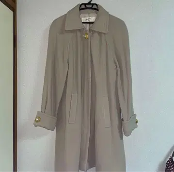 베이지 롱 코트