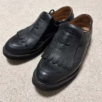 엠포리오 아르마니 가죽 태슬 로퍼 에이프런