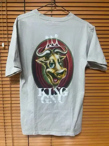 KINGGNU 굿즈 T셔츠 M 사이즈 베이지