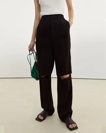 [ fano studios ] 커팅 데미지 하이웨스트 슬랙스 블랙