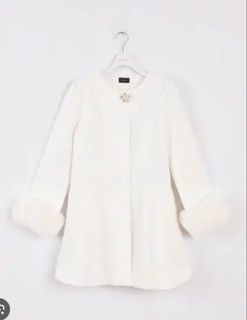 evelyn 비쥬 A라인 코트 2023