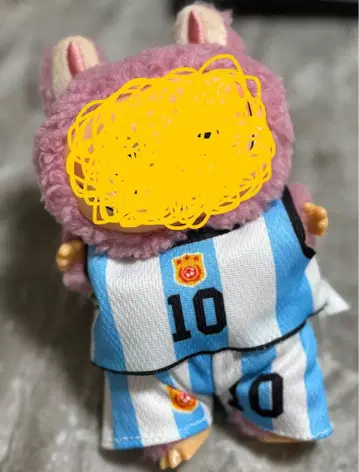 러브럽 옷 갈아입히기 메시는 축구 유니폼