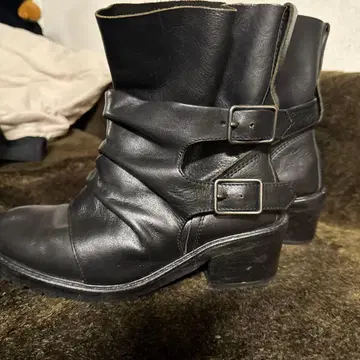 주카 엔지니어 부츠 레어