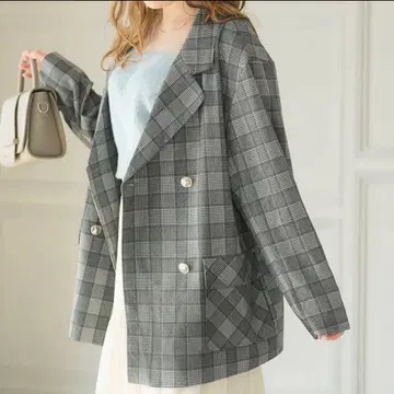 그레이 계열 체크 자켓