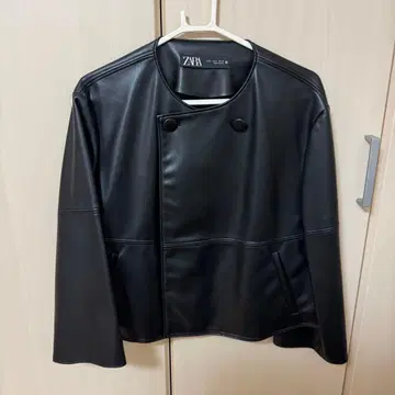 ZARA 블랙 숏 자켓 M