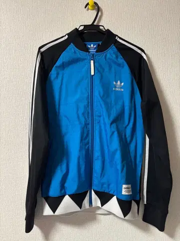 adidas 집업 자켓 사이즈 S