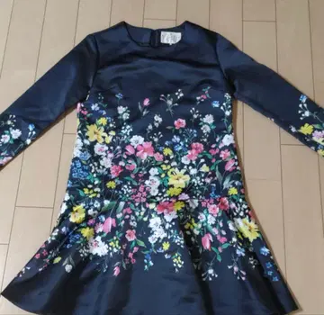 체스티 원피스 꽃무늬