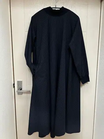 MidiUmi 스트라이프 A 라인 풀오버 원피스 네이비