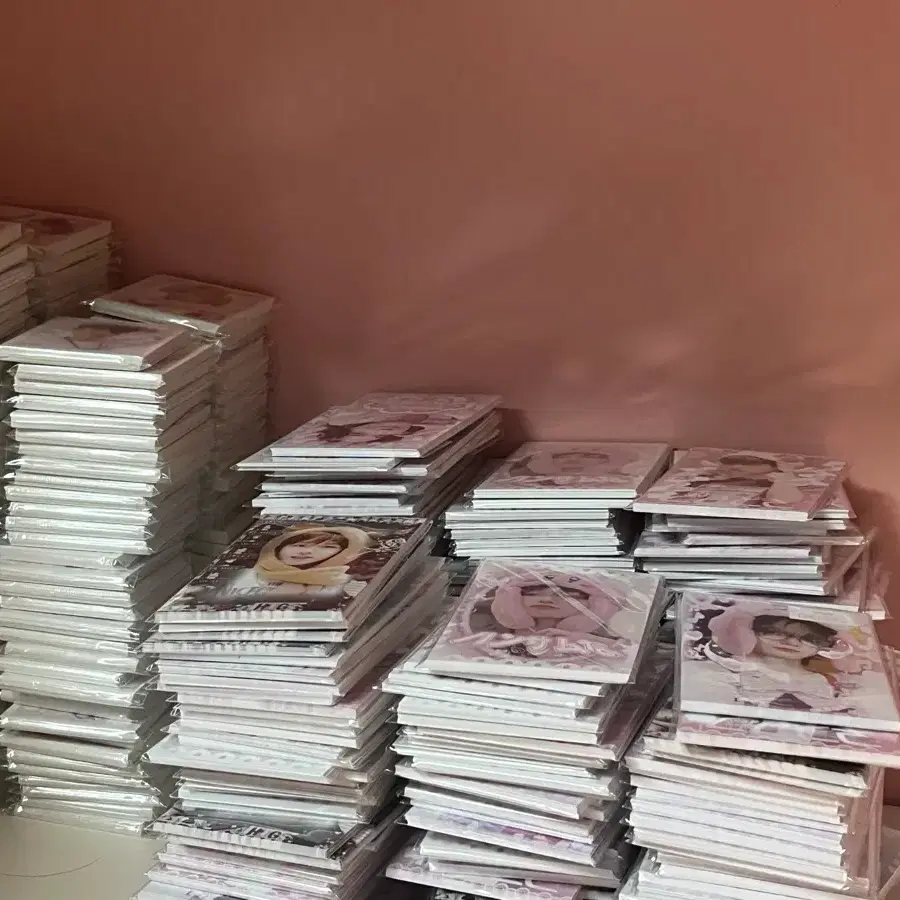 Boynextdoor unofficial goods random box, 6x quick sale