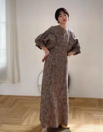 체크 무늬 벌룬 슬리브 롱 원피스