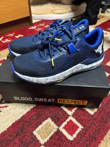 거의 새상품 언더아머 project rock 6 28cm