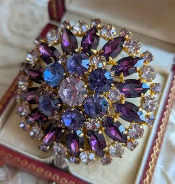 아이리스 자수정 컬러 플라워 디자인 라운드 브로치 빈티지