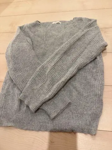 Te chichi 그레이 V넥 스웨터 F
