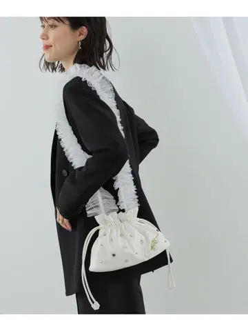 Casselini Ray BEAMS 별주 스터드 프릴 백 화이트