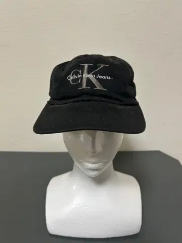 Calvin Klein 블랙 캡 90s