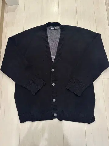 WHITELAND 블랙 가디건