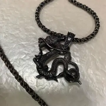 드래곤 모티브 목걸이 실버 925