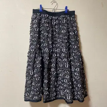 엠즈 그레이시 레오파드 무늬 스커트 40 택 포함 새상품 SALE