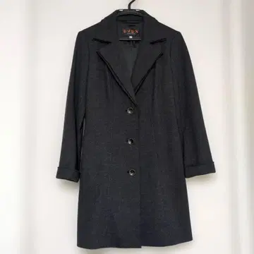 EVEX 다크 그레이 체스터 코트