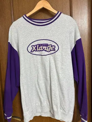 XLARGE 트레이닝복
