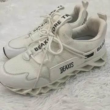 새상품급 비엑시스 밸런스코어 스니커즈 다이어트 신발 화이트 M