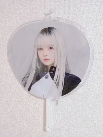 AVAM 츠키미노 아야 부채