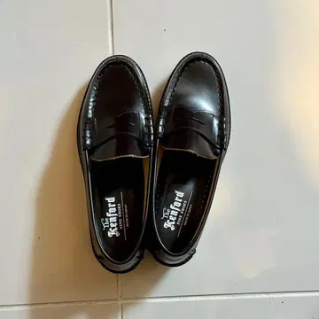 Kiltford 블랙 가죽 로퍼 23cm