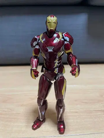 아이언맨 피규어