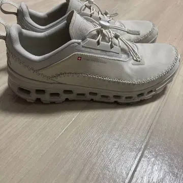 On 스니커즈 베이지 US10.5