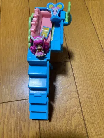 프리큐어 하우스 큐어 해피와 로프트의 방