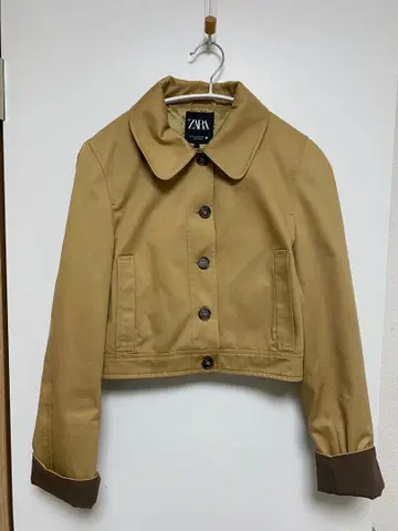 ZARA 숏 트렌치 자켓 베이지