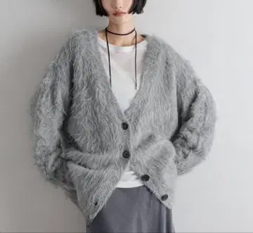 샤기 롱 V넥 가디건 로리즈팜 미사용 새상품 이번 시즌 신상