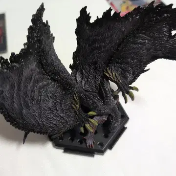 몬헌 고아 마가라 피규어