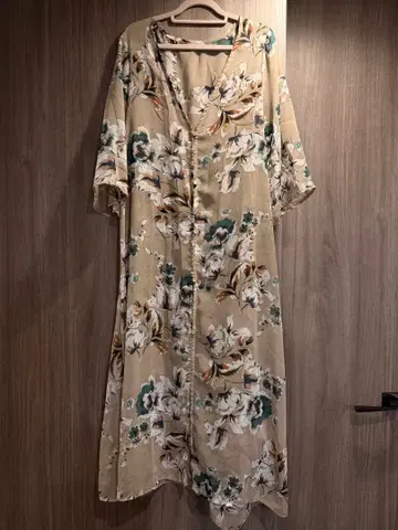 롱 셔츠 원피스 베이지 플라워 프린트 사이즈 38