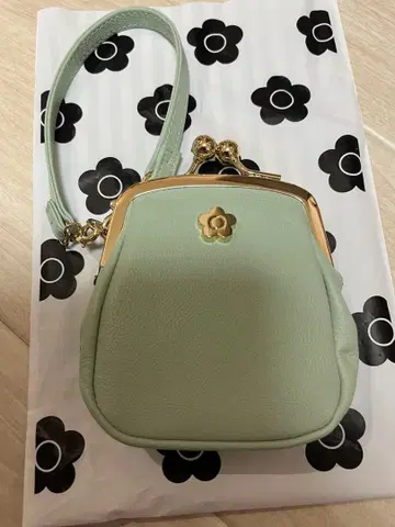 마리콴트 민트 그린 가마구치 코인 케이스