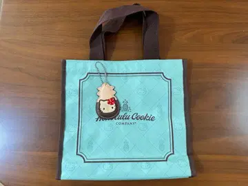 호놀룰루 쿠키 컴퍼니 x 헬로키티 백 & 참