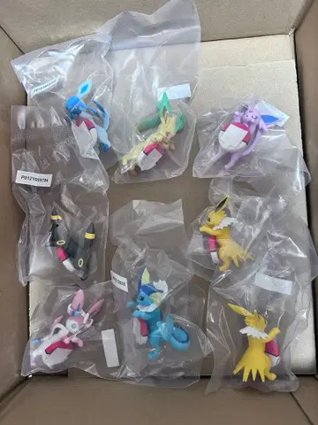 포켓몬 제일복권 F상 길거리 산책 챠라링 프렌즈 7종(8개)