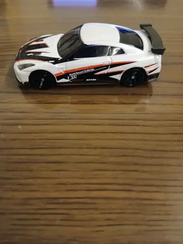 토미카 Nissan GT-R 미니카