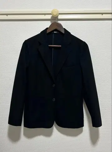 1회 착용 유니클로 C 브러쉬드 저지 자켓 블랙 M