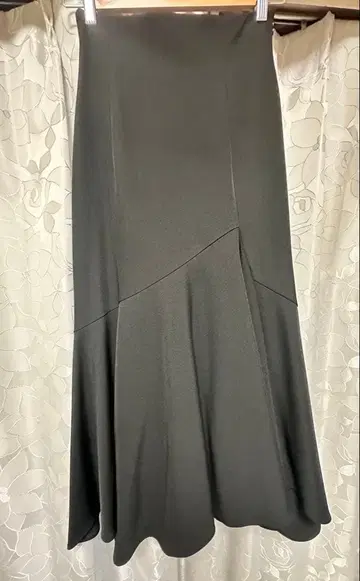 시착만 한 상품, 택 포함 CELFORD 트윌 머메이드 스커트 블랙 36