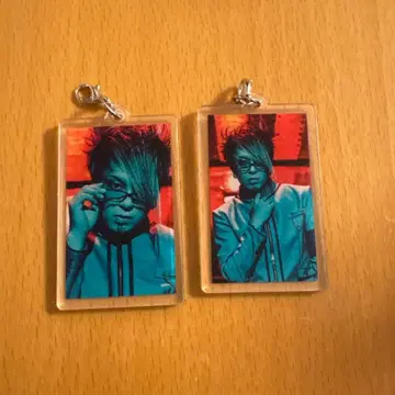 멜리 아크릴 키링 참 네로