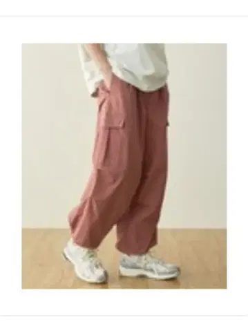 카고 팬츠 핑크 와이드 실루엣
