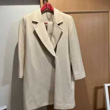 울 혼방 크림색 피 코트