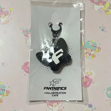 FANTASTICS 러버 키링 콜라보 카페