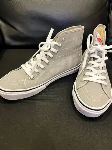 [ 미사용 새상품 ] Vans 하이컷 스니커즈 27.5cm 올드스쿨